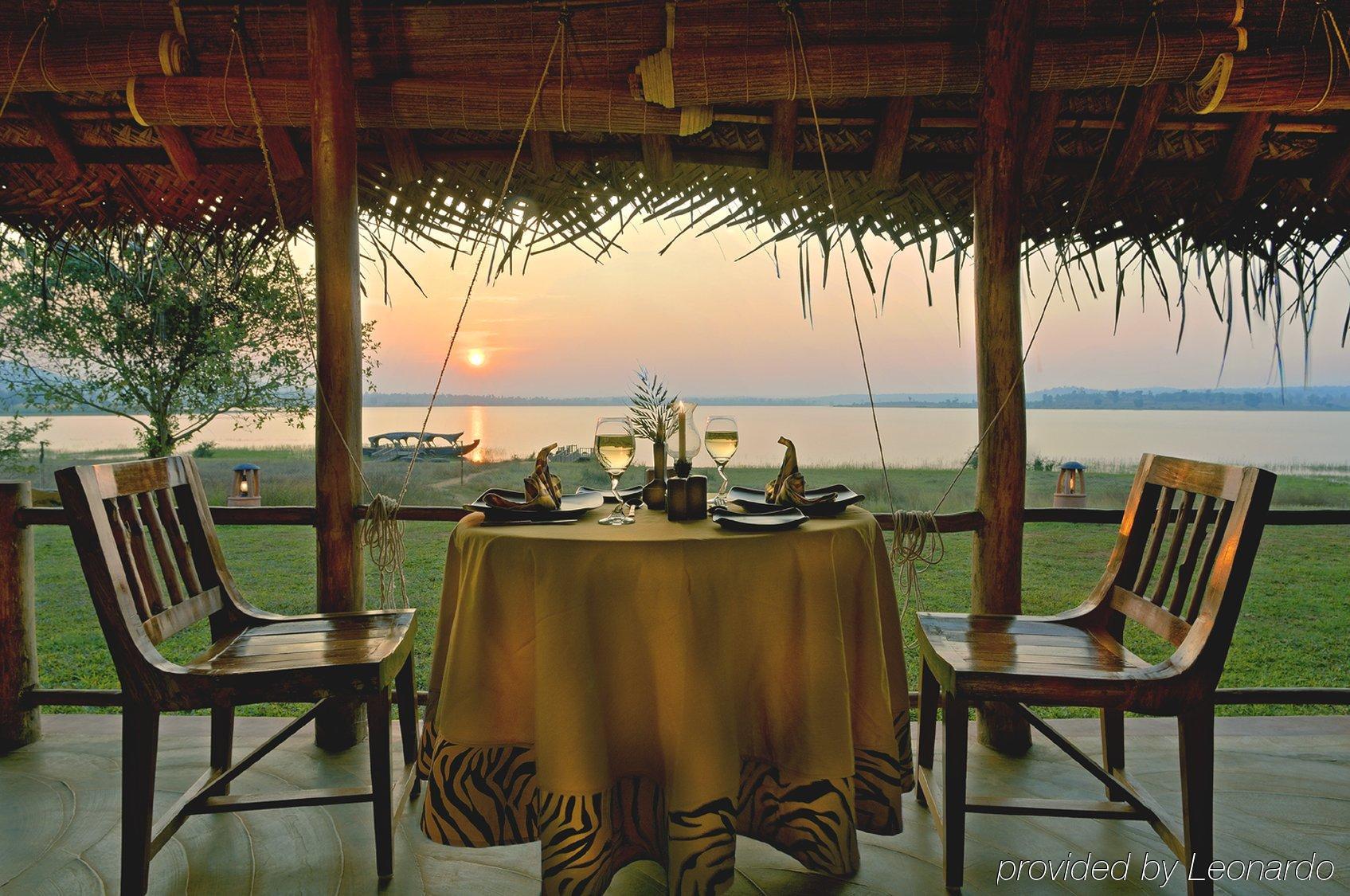 Evolve Back Kabini Begūr Restaurant bilde